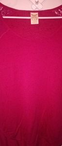 Woman's long sleeve shirt